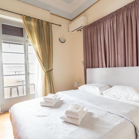 Ideal 4 Bdr Apartment In Plaka For 10! Athén Kültér fotó