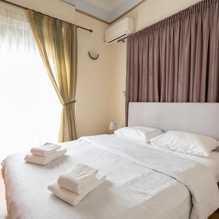 Ideal 4 Bdr Apartment In Plaka For 10! Athén Kültér fotó