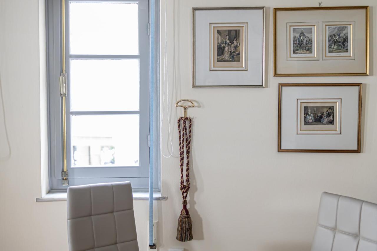 Ideal 4 Bdr Apartment In Plaka For 10! Athén Kültér fotó